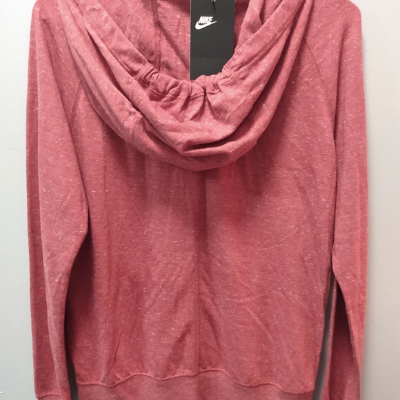 Nike - Picture 3 of 3